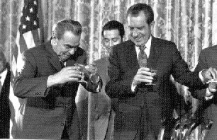 Брежнев и Никсон, через год после подписания Договора по ПРО